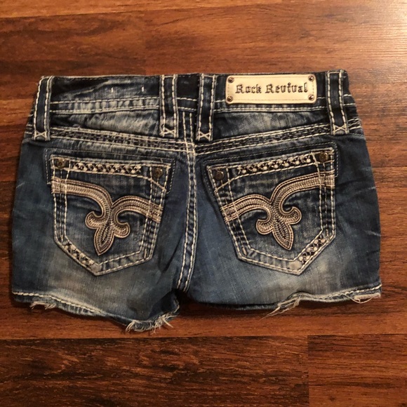 rock revival short - Picture 2 of 2